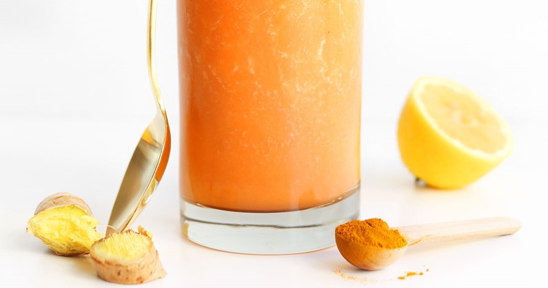 Carrot & ginger smoothie feature image